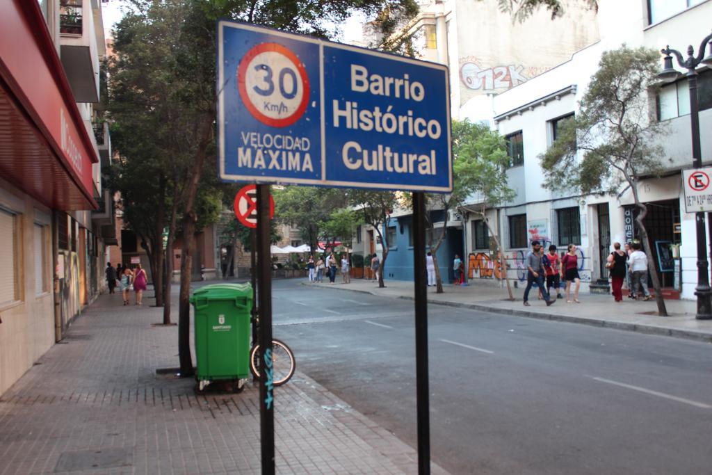 Uh Aparthotel Lastarria Santiago Kültér fotó