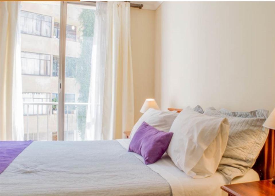 Uh Aparthotel Lastarria Santiago Kültér fotó